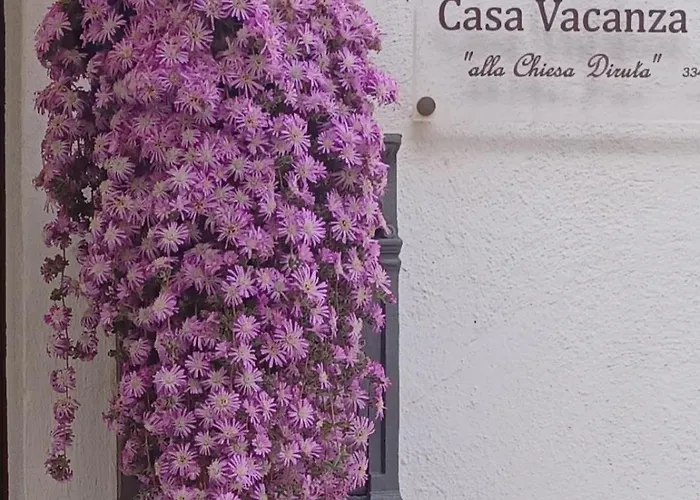Vacanza Alla Chiesa Diruta
